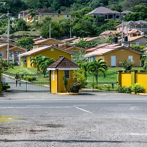Emerald 2 Bed 10 Mins 24hrs Hot Water Wi Fi Ocho Rios